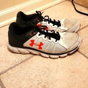 Under Armour Women's Black Gray & White Sneakers Shoes Size 10.5
